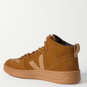 Veja Shoes | Veja V-15 Nubuck High Top Sneakers | Color: Brown |